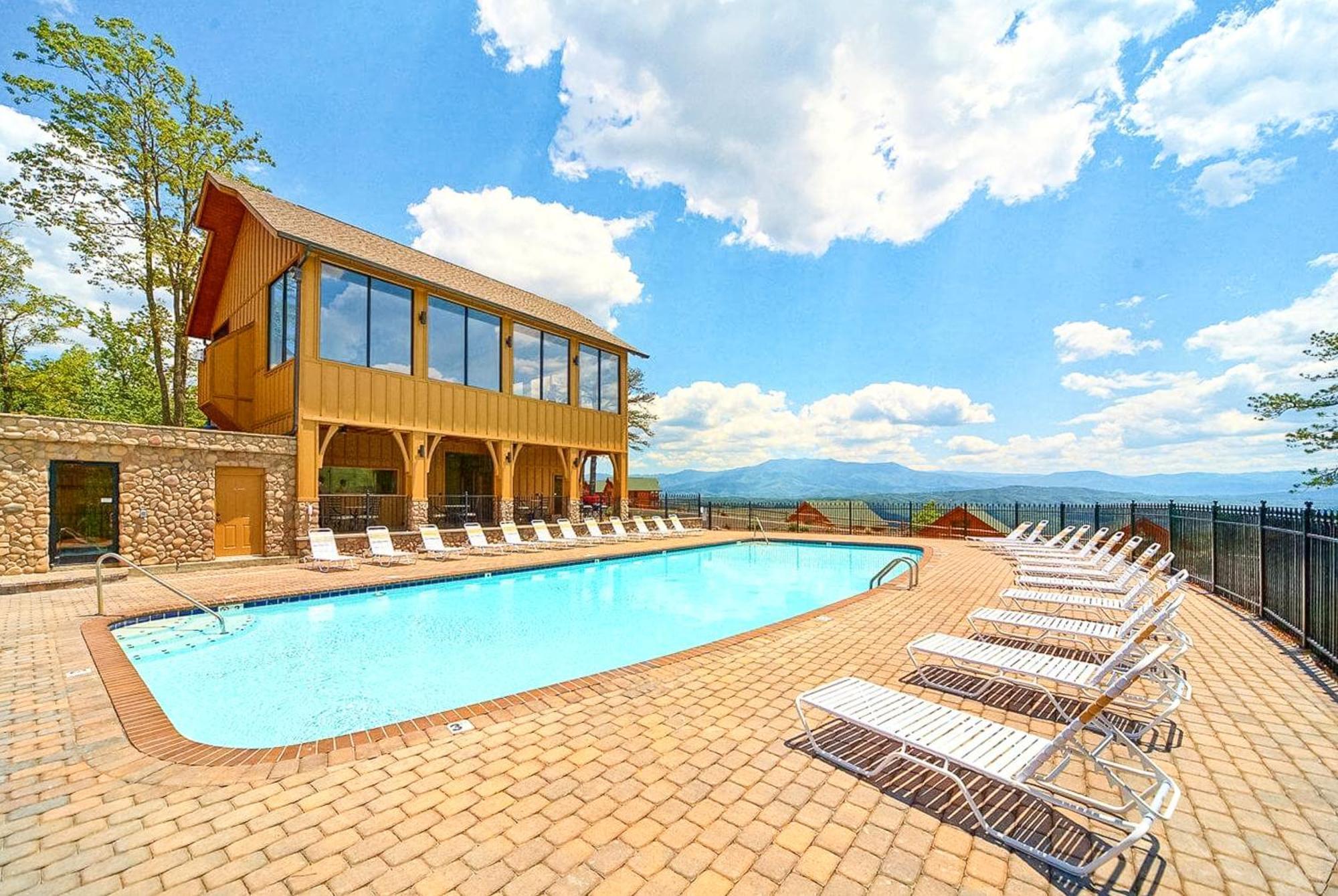 Hillbilly Highrise Villa Pigeon Forge Exterior photo